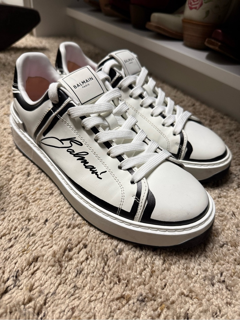 Balmain White Leather Low-Top Sneakers with Black Trim